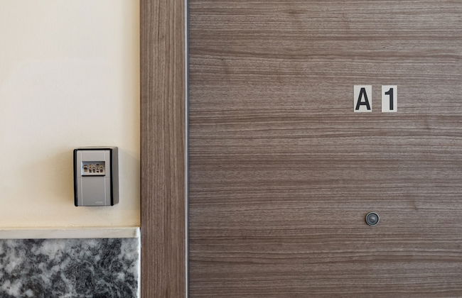 Penthouse & Apartments by the Sea near Airport - Foto 50