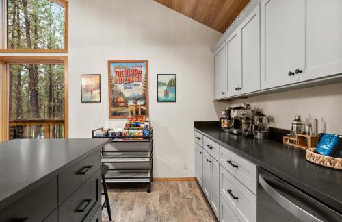 Treehouse Cabin Hot Tub Sauna Game Room - Foto 19