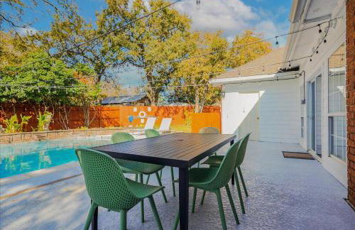 Luxurious 5 Bedroom Retreat with Pool - Foto 33