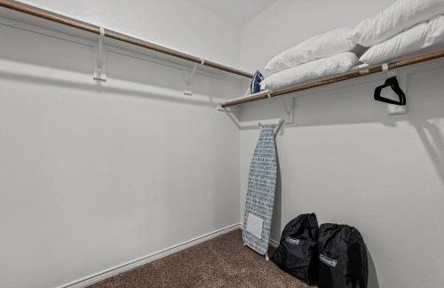 Single-level Home Game Area Ideal for Long Stays - Foto 39