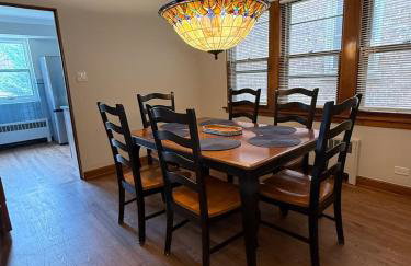 Cozy and Spacious 2br near Chicago fast wifi fully equipped sleeps 6 - Foto 6