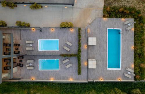 Limi Deluxe Sea View Suites - Private Pools - Foto 9