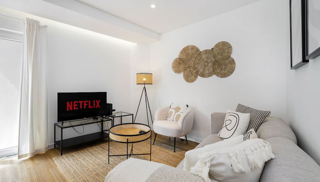 WHome Chic & Stylish Retreat in Estoril's Finest Location - Foto 2, Imagen principal