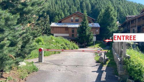 Appartement Duplex Rénové: 3 Pièces, 40m², Parking, Proche Centre Val d'Isère - FR-1-567-96 - Foto 2