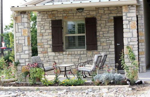 Peaceful Cottage on Farm in Idyllic Countryside near Fort Worth, Texas - Photo 7