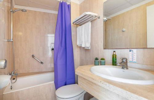 Apartamentos Playa Marina - Foto 28