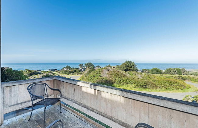 Viglione Fireplace, Hot Tub, & Ocean Views - Photo 26