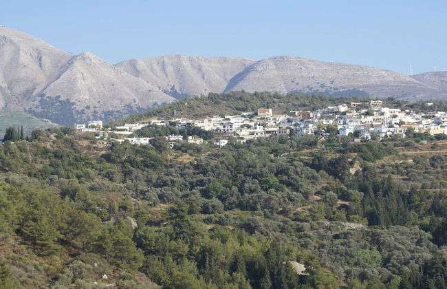 Holiday Home With Garden in Kritinia - Foto 30