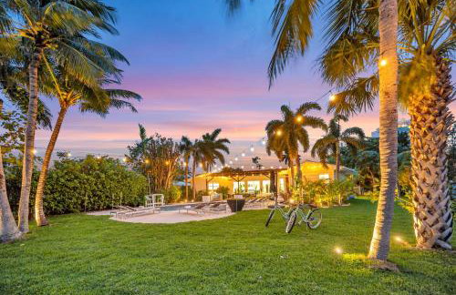180 of Waterfront Heated Pool Walk To Beach Paradise Point Key RESIDENCES - Foto 11