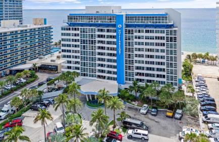 Spacious Beach Retreat | Oceanfront Pool & Tiki - Foto 49