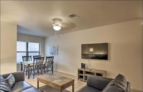 Walk to Tx State 5 beds Firepit Grill - Photo 18