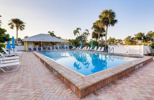 6 Mi to Caspersen Beach! Country Club Condo - Foto 1