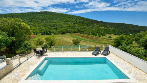 Holiday home Vrvilo- with private pool and playground - Foto 3, sunbed