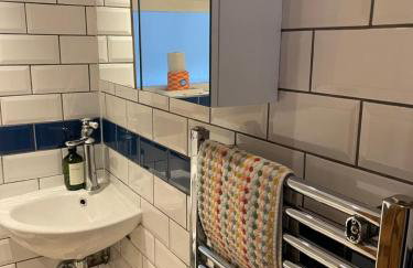 Garden Apartment by the Pier - Foto 12