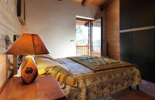 Apartment in Netro with Balcony and Views - Foto 17