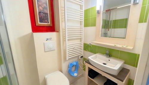 Cottage avec Parking gratuit - piscine et jeux - Foto 5