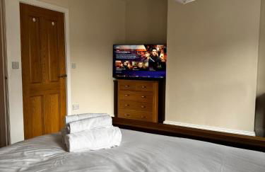 Cosy Central Buxton Terraced House - Photo 15