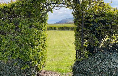 The Farmhouse - Photo 56