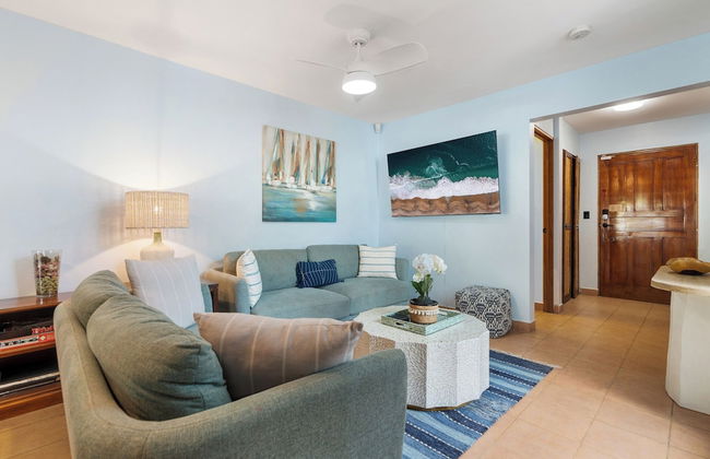 Spacious Home w/ Private Pool & Covered Patio Near the Beach - Foto 12