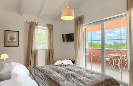 Beautiful Villa Village with tennis court in Tinj - Photo 32