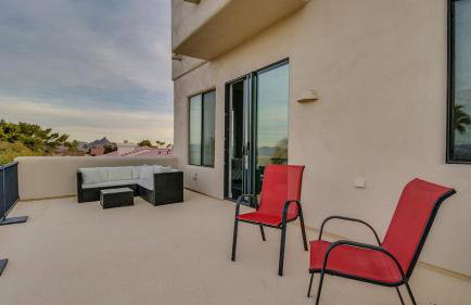 Luxury Contemporary Sanctuary w/ Pool and Views! - Foto 60