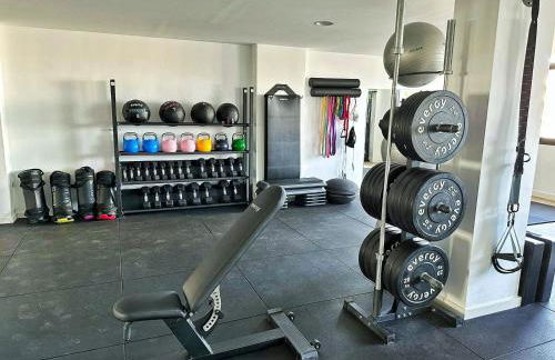 Modern Oasis - Pool, Gym & Tennis - Foto 29