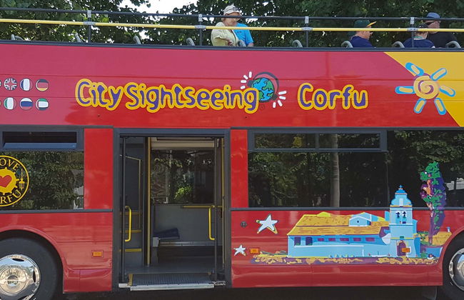 Bus touristique de Corfou - Photo 1