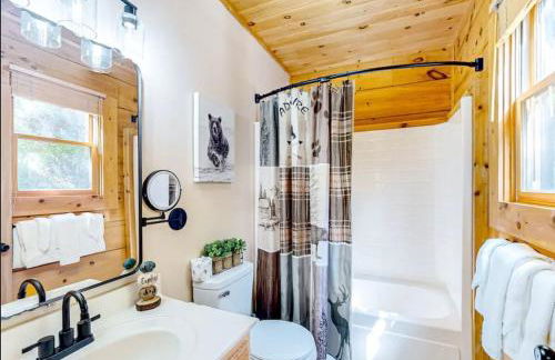 Grandpa John Cabin - Hot Tub, Game Room - Foto 29