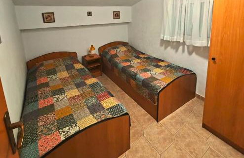 Apartments Turan Centrally Located with Free Parking - Photo 15