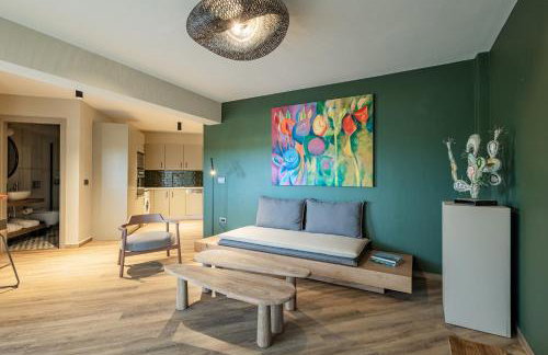 Boutique Saline Apartments - Green - Photo 16