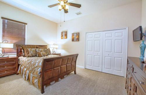 Private Oasis With Pool & Spa- 3400clr 4 Bedroom Home by RedAwning - Foto 57