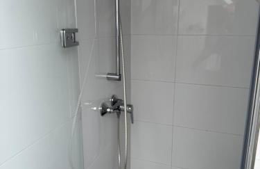 Im Tal 2 Haus - 2 WE, 5 SZ,3 Bäder, 11 Betten - Klimaanlage - Foto 39