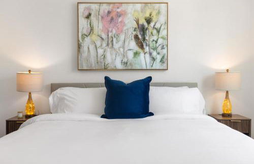 Bright Spacious 2BR 2BA Open Layout - Foto 26