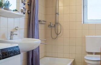 Holiday&Stay, Apartment Relax, Küche, 85Zoll TV, WLAN - Foto 5