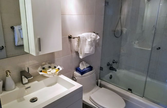 Alexander 604 3 Bedroom Apts by RedAwning - Foto 16