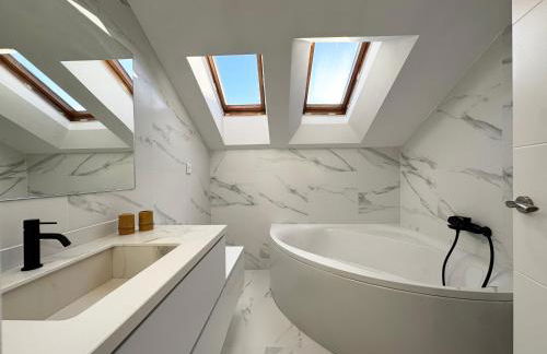 Luxury Golden Mile Townhouse near Puente Romano - EaW Homes - Foto 30