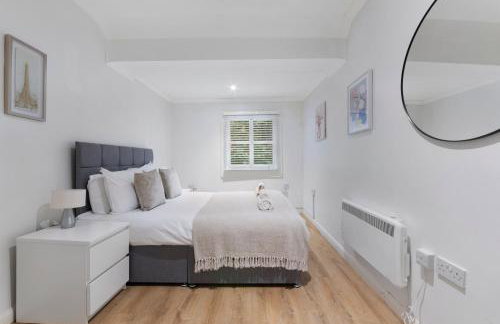 2 Bed Piccadilly Apartment 4 - Photo 8