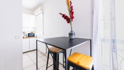 Home Up Enghien - Foto 2