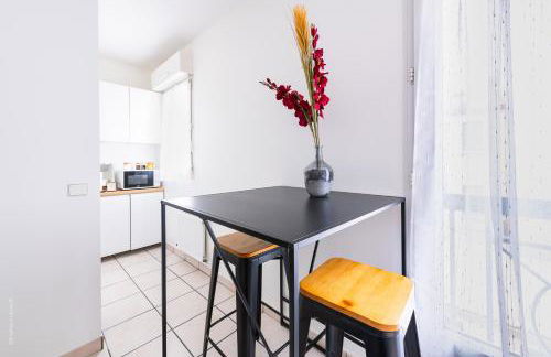 Home Up Enghien - Foto 2