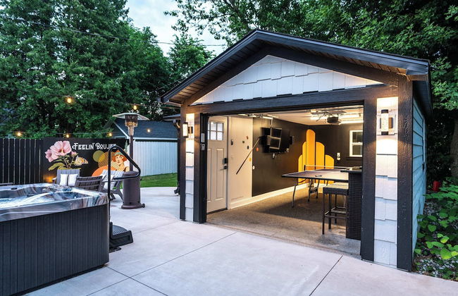 Gatsby Theme Near Downtown w Game Room, EV Charger - Foto 23