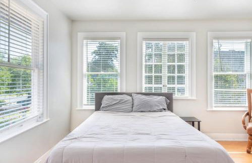 Luxurious 6 bedroom villa near downtown - Foto 48