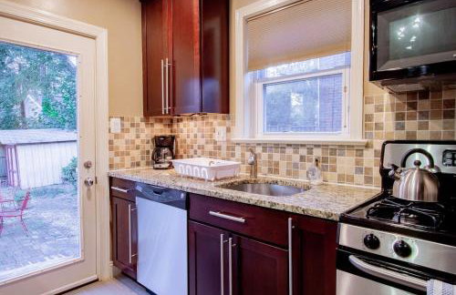 Pentagon City Homestay Parking available - Foto 6