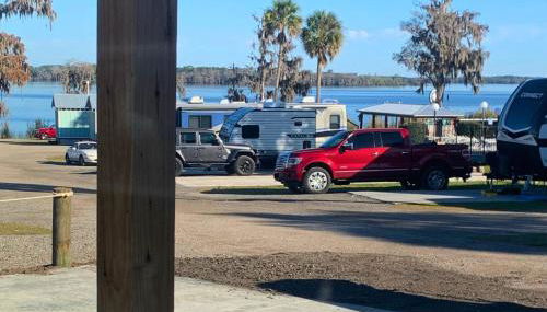 Crescent Fish Camp, RV Resort & Marina - Foto 2