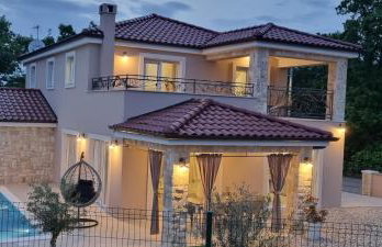 Villa Lukas&Ana s bazenom,dječjim igralištem - Photo 60