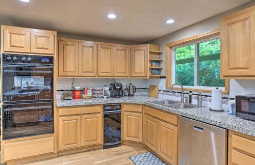 Cozy Washington Escape Near Hiking and Golfing! - Foto 10