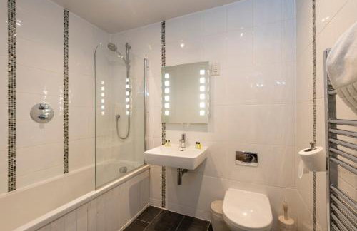 The Beach House & Porth Sands Apartments - Photo 96