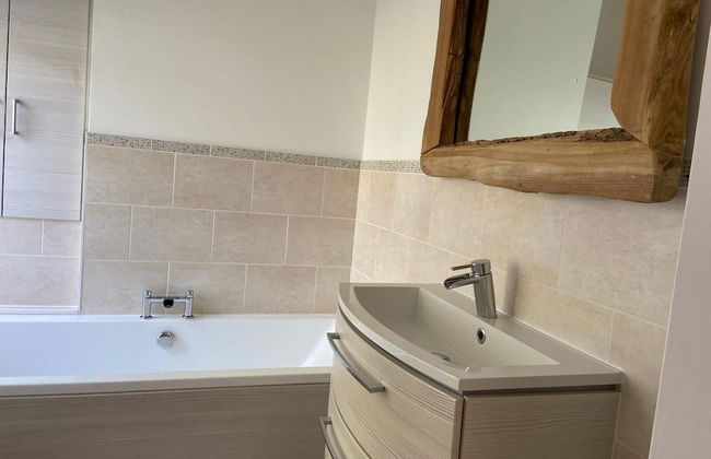 Warwick House - Photo 9