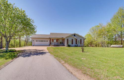 Charming Edgemont Home with Deck and Lake Views! - Foto 32