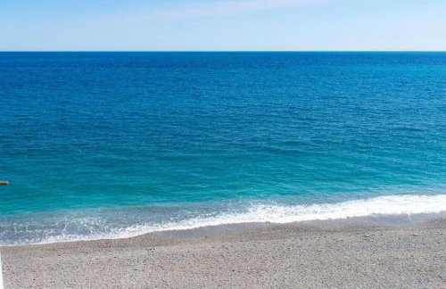 Bright and Panoramic Two-room Apartment - Foto 46