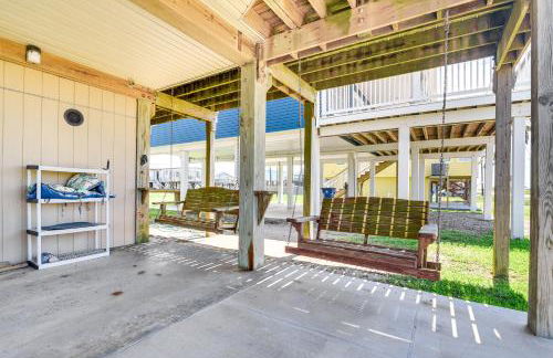 Intracoastal Views and Deck Surfside Beach Home - Foto 30
